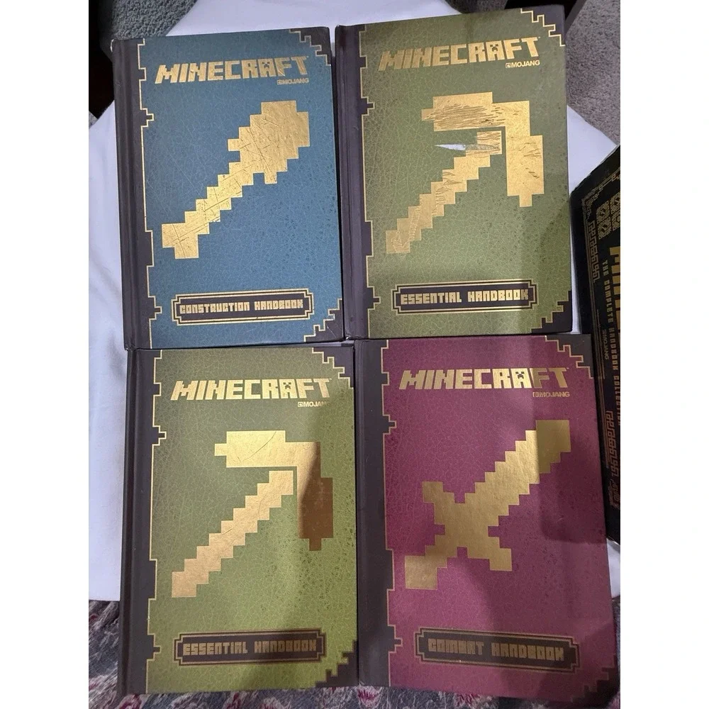 MINECRAFT: THE COMPLETE HANDBOOK‎ COLLECTION By Mojang - Hardcover 2014